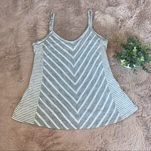 Puella Anthro Gray & White Striped Chevron Print Casual Tank Top Size Medium